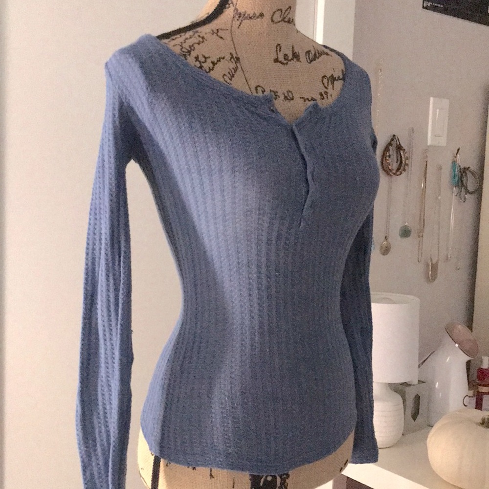 Y2K tight long sleeve tee button down 2008 top